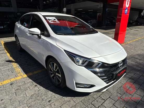 NISSAN-VERSA-2023