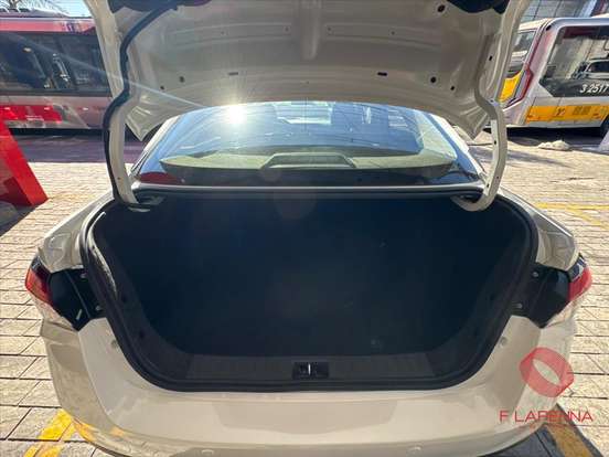 NISSAN-VERSA-2023