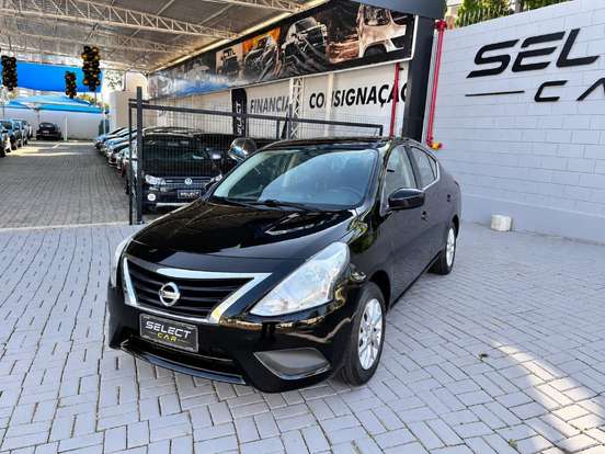 NISSAN-VERSA-2015