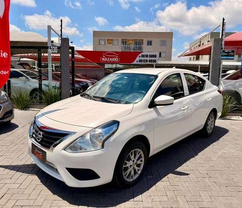 NISSAN-VERSA-2015
