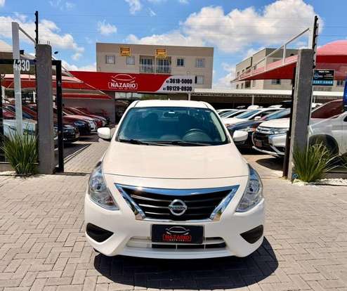 NISSAN-VERSA-2015