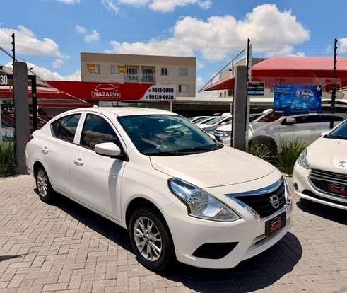 NISSAN-VERSA-2015