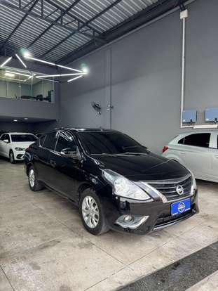 NISSAN-VERSA-2018