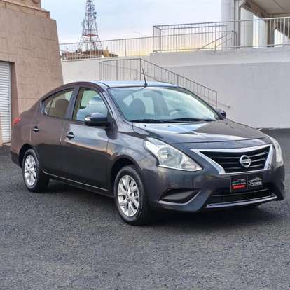 NISSAN-VERSA-2019
