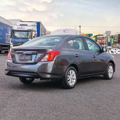 NISSAN-VERSA-2019
