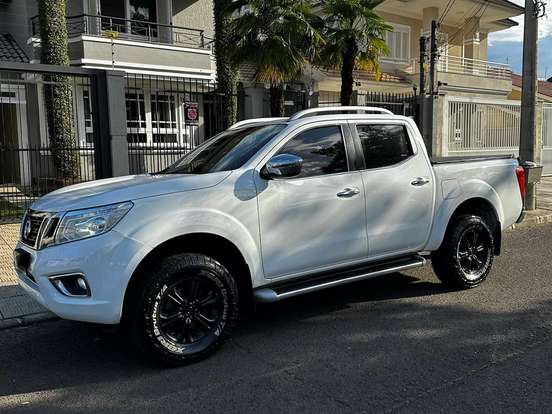 NISSAN-FRONTIER-2.3 16V TURBO DIESEL LE CD 4X4 AUTOMÁTICO NISSAN-FRONTIER-2017
