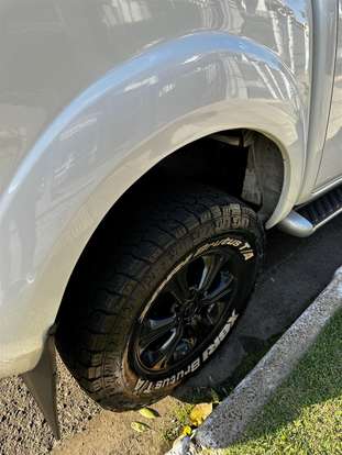 NISSAN-FRONTIER-2.3 16V TURBO DIESEL LE CD 4X4 AUTOMÁTICO NISSAN-FRONTIER-2017