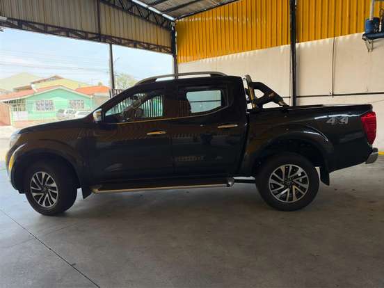 NISSAN-FRONTIER-2.3 16V TURBO DIESEL LE CD 4X4 AUTOMÁTICO NISSAN-FRONTIER-2020