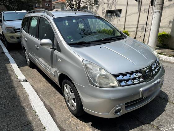 NISSAN GRAND LIVINA 1.8 SL 16V FLEX 4P AUTOMÁTICO