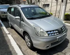 NISSAN GRAND LIVINA 1.8 SL 16V FLEX 4P AUTOMÁTICO NISSAN GRAND LIVINA 1.8 SL 16V FLEX 4P AUTOMÁTICO