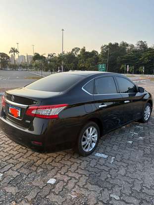 NISSAN-SENTRA-2015