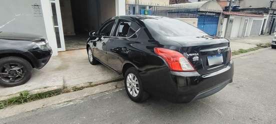NISSAN-VERSA-2016