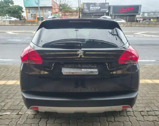 PEUGEOT-2008-2017