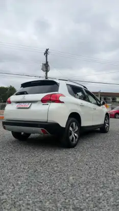 PEUGEOT-2008-2017