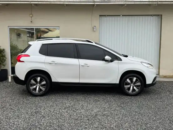 PEUGEOT-2008-1.6 16V FLEX GRIFFE 4P AUTOMÁTICO PEUGEOT-2008-2017