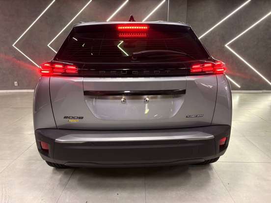 PEUGEOT-2008-2025
