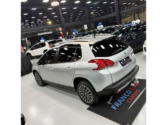 PEUGEOT-2008-2017