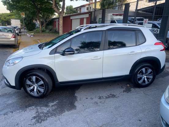 PEUGEOT-2008-2018