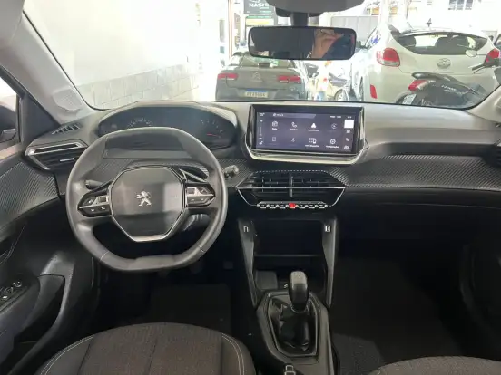 PEUGEOT-208-2023