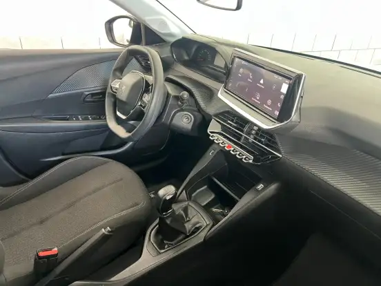 PEUGEOT-208-2023