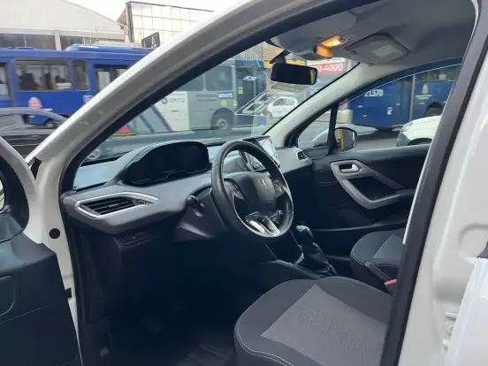 PEUGEOT-208-1.2 ACTIVE PACK 12V FLEX 4P MANUAL PEUGEOT-208-2017