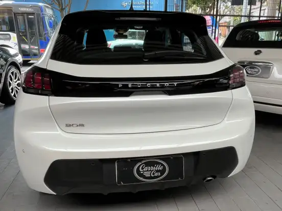 PEUGEOT-208-2022