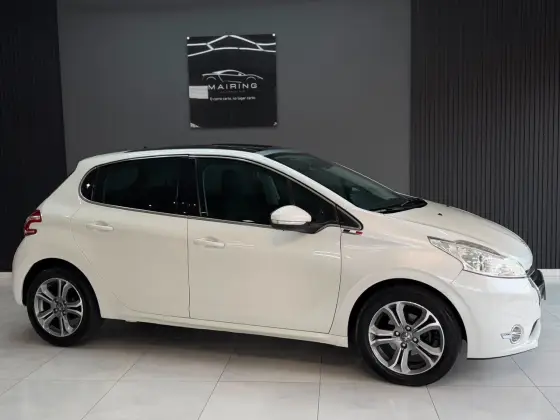 PEUGEOT 208 1.6 GRIFFE 16V FLEX 4P AUTOMÁTICO