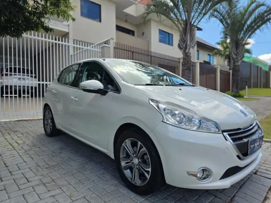PEUGEOT 208 1.6 GRIFFE 16V FLEX 4P MANUAL