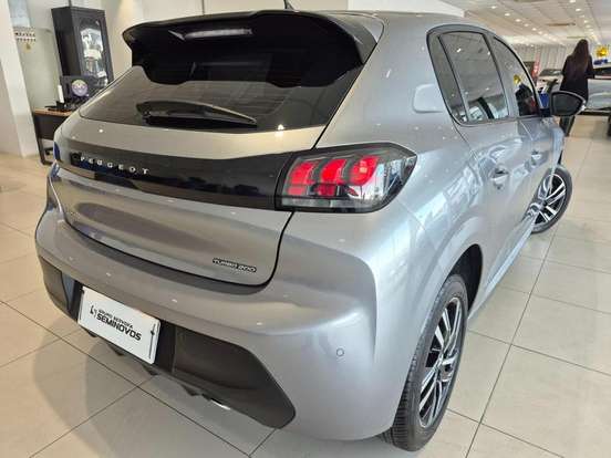 PEUGEOT-208-2023