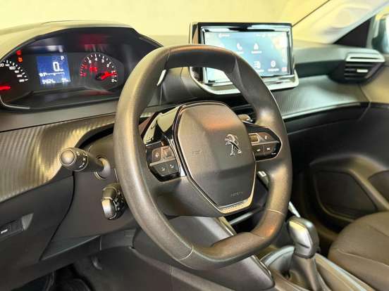PEUGEOT-208-2022
