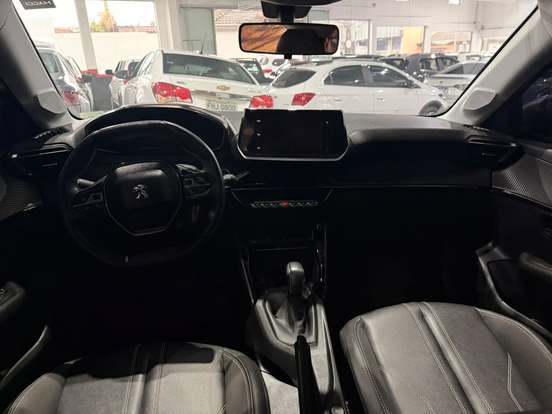 PEUGEOT-208-2022