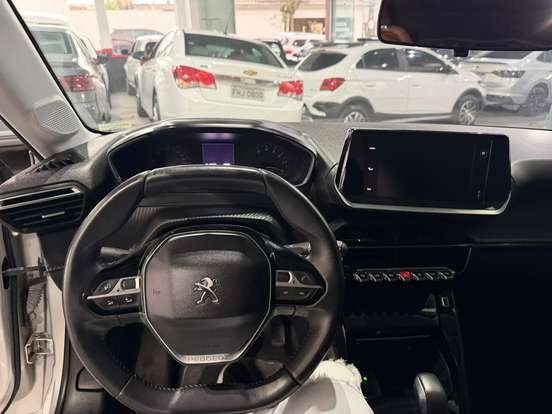 PEUGEOT-208-2022