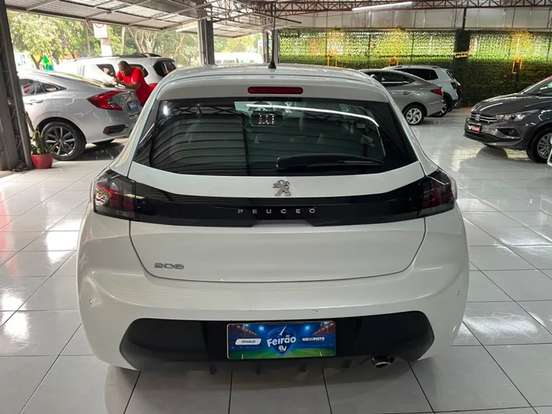 PEUGEOT-208-2022