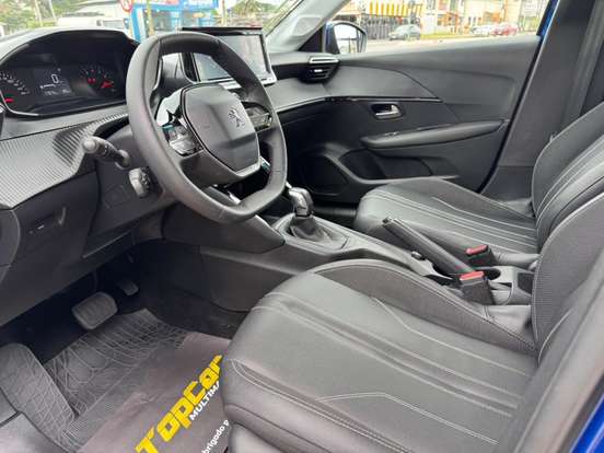 PEUGEOT-208-2022