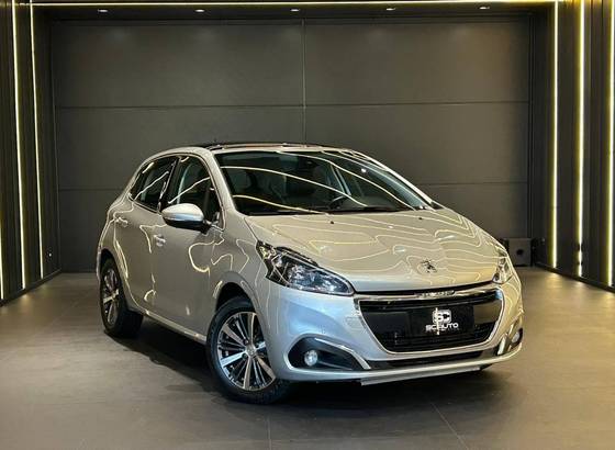 PEUGEOT 208 1.6 GRIFFE 16V FLEX 4P AUTOMÁTICO