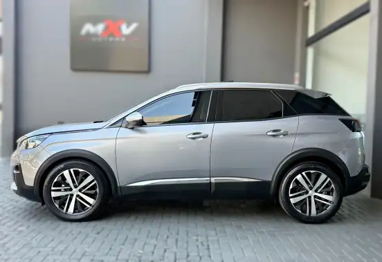 PEUGEOT-3008-1.6 GRIFFE PACK THP 16V GASOLINA 4P AUTOMÁTICO PEUGEOT-3008-2018