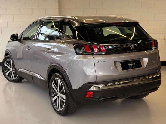 PEUGEOT-3008-2017