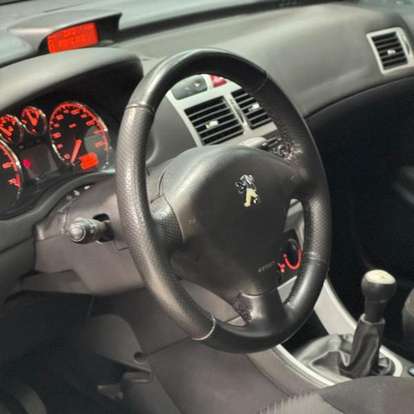 PEUGEOT-307-2008