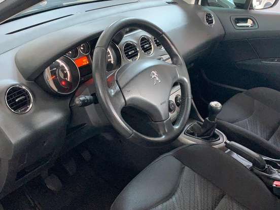 PEUGEOT-308-2013