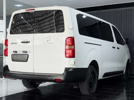 PEUGEOT-EXPERT-1.5 BLUEHDI DIESEL MINIBUS MANUAL PEUGEOT-EXPERT-2022