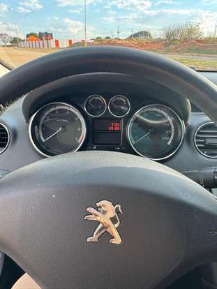 PEUGEOT-308-2013