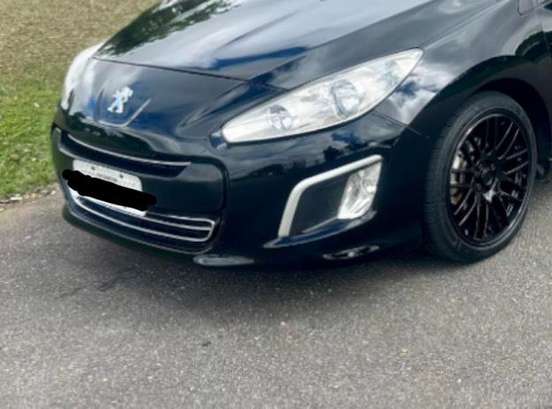 PEUGEOT-308-2012
