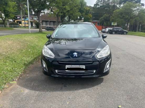 PEUGEOT-308-2012