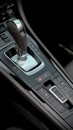 PORSCHE-718-2023