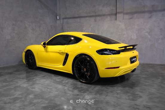 PORSCHE-718-2024