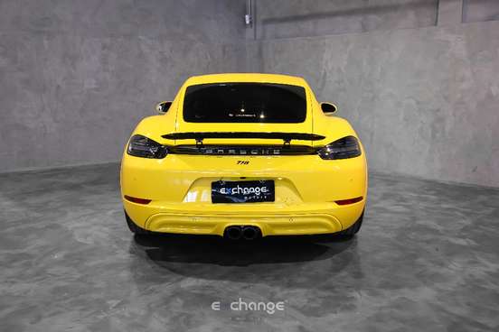 PORSCHE-718-2024