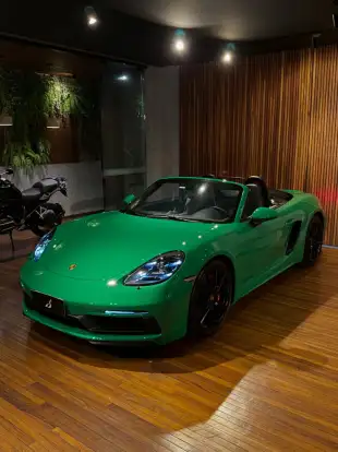 PORSCHE-718-2023