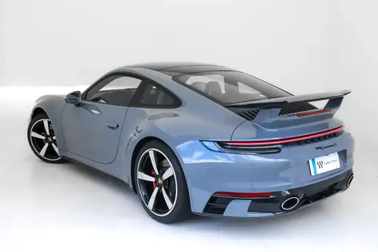 PORSCHE-911-2024