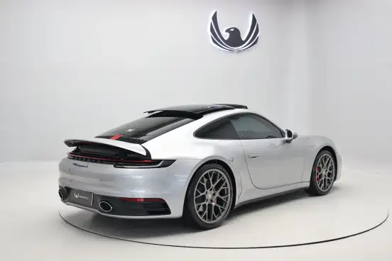 PORSCHE-911-2020