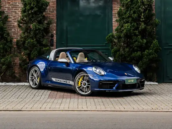 PORSCHE-911-3.0 24V H6 GASOLINA TARGA 4 GTS PDK PORSCHE-911-2023